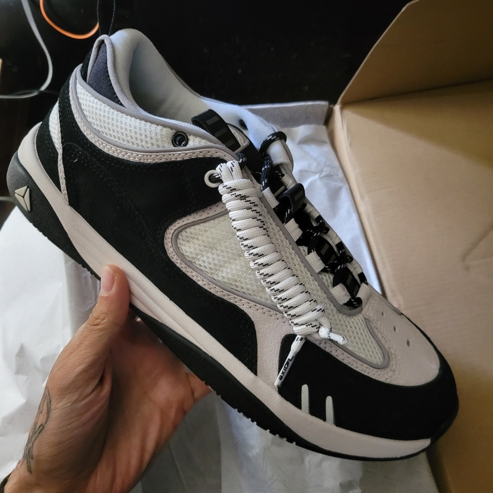 Axion Aries size 12 new in box. Never worn